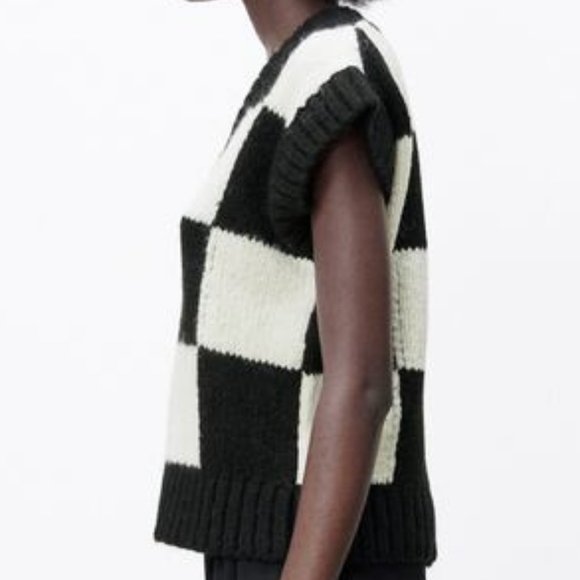 Zara Check Knit Sweater Vest ASO Wednesday Addams - Picture 4 of 15
